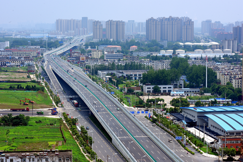2.阜陽(yáng)北路高架橋全貌-平縱線(xiàn)形視覺(jué)美觀(guān)